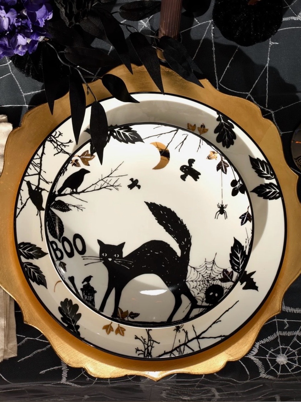 Two4Me Two4U * TWO NEW Lenox Halloween 8” plates (black cat and jack-o-lantern) - Picture 2 of 4